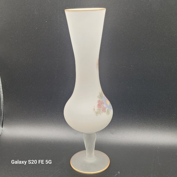 Vintage Footed White Satin Frosted Vase Made In Italy Flower Design 10” - Picture 7 of 11